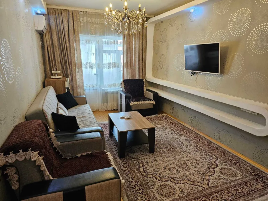 Kirayə verilir 2 otaqlı mənzil 66 m²