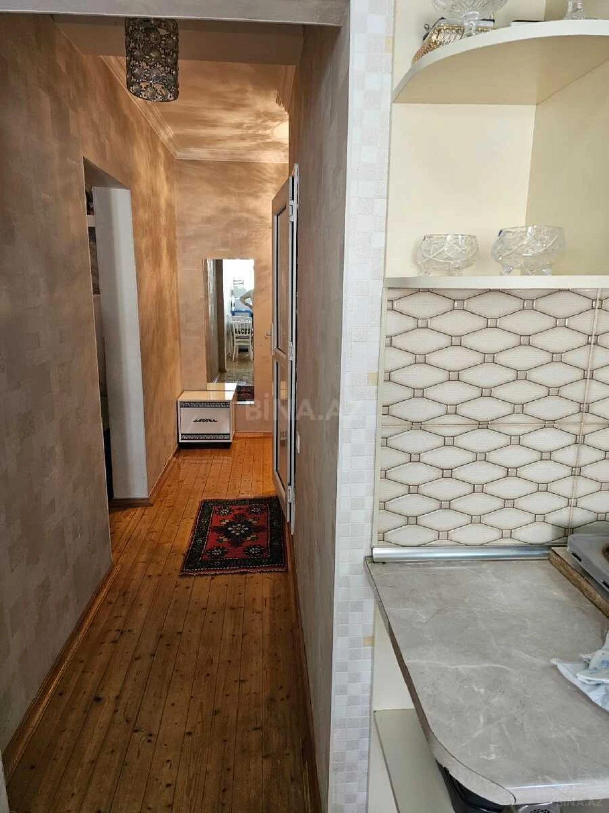 Kirayə verilir 2 otaqlı mənzil 66 m²