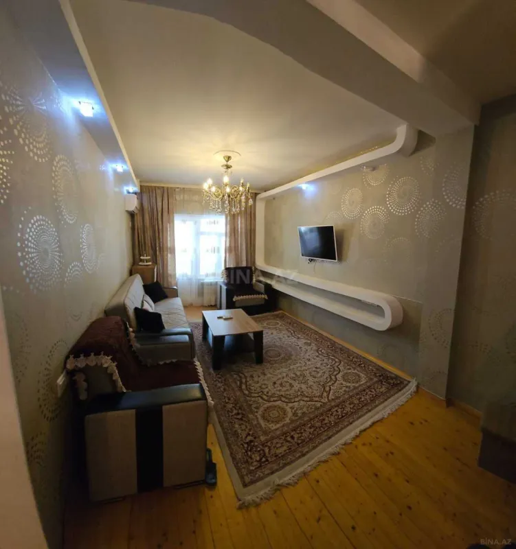 Kirayə verilir 2 otaqlı mənzil 66 m²