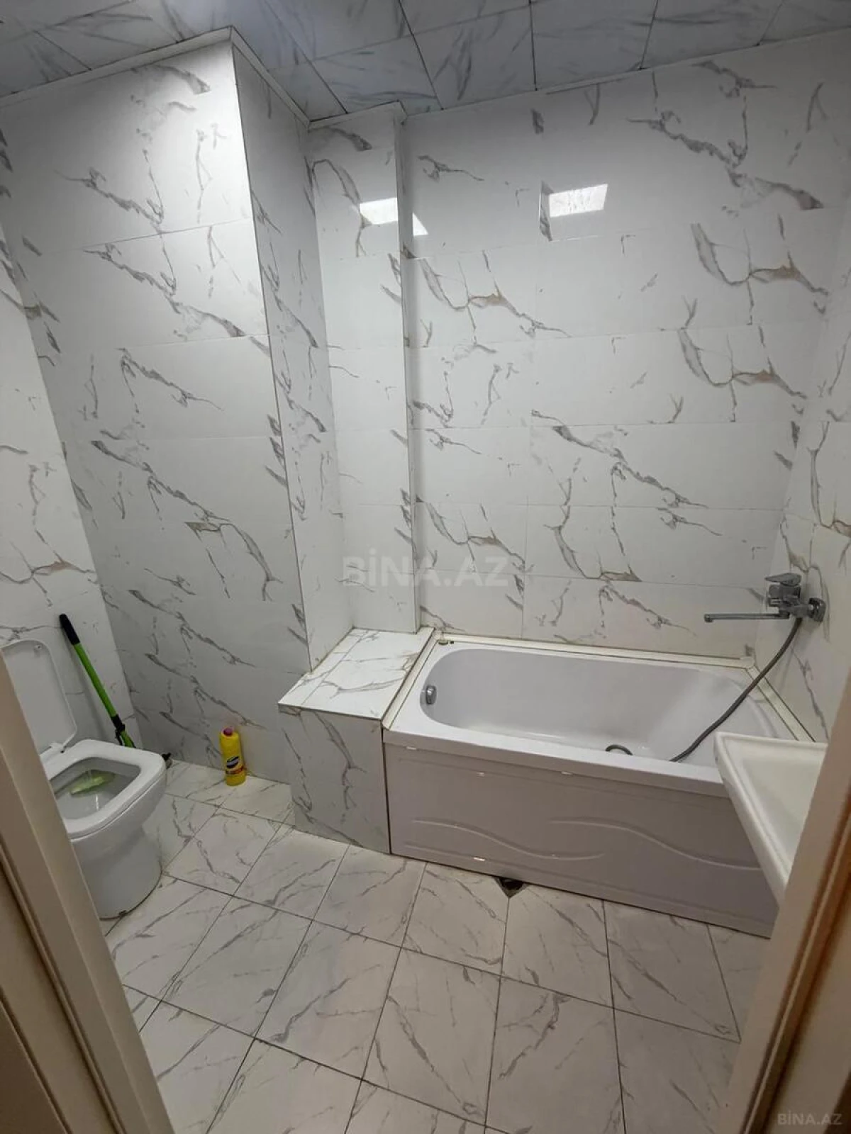 Kirayə verilir 2 otaqlı mənzil 60 m²