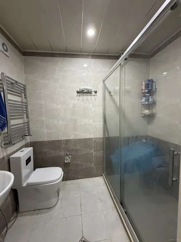 Satılır 2 otaqlı mənzil 65 m²
