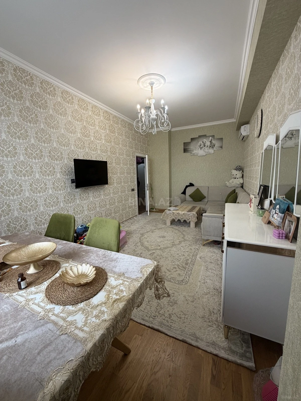 Satılır 2 otaqlı mənzil 65 m²