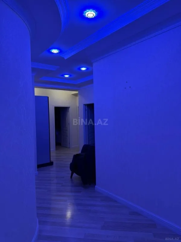 Kirayə verilir 3 otaqlı mənzil 130 m²