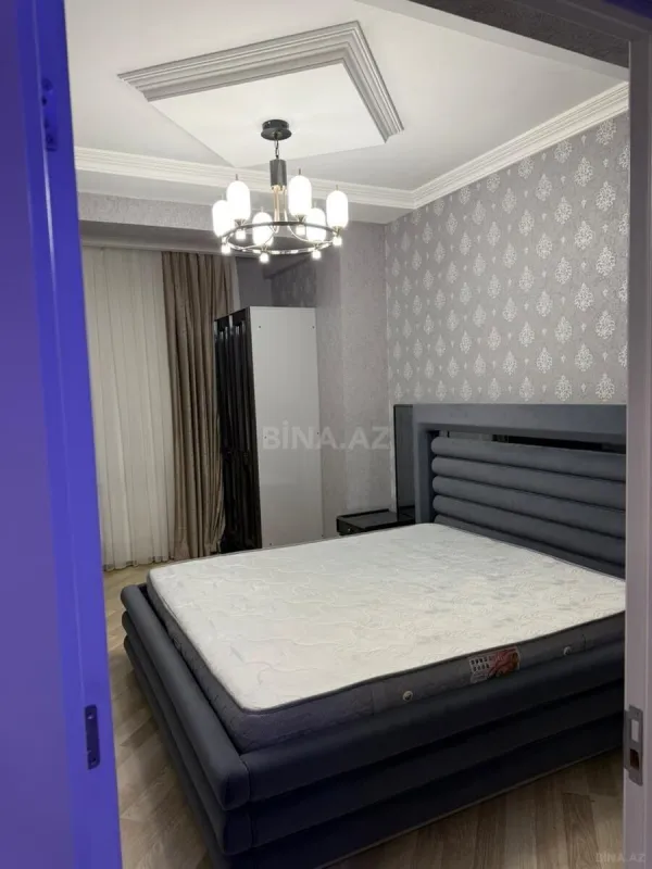 Kirayə verilir 3 otaqlı mənzil 130 m²