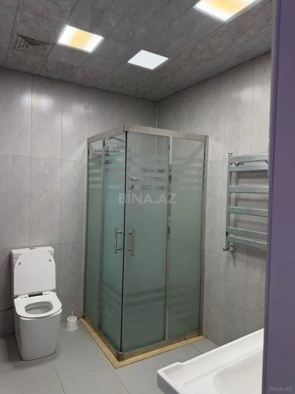 Kirayə verilir 3 otaqlı mənzil 130 m²
