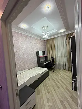 Kirayə verilir 3 otaqlı mənzil 130 m²