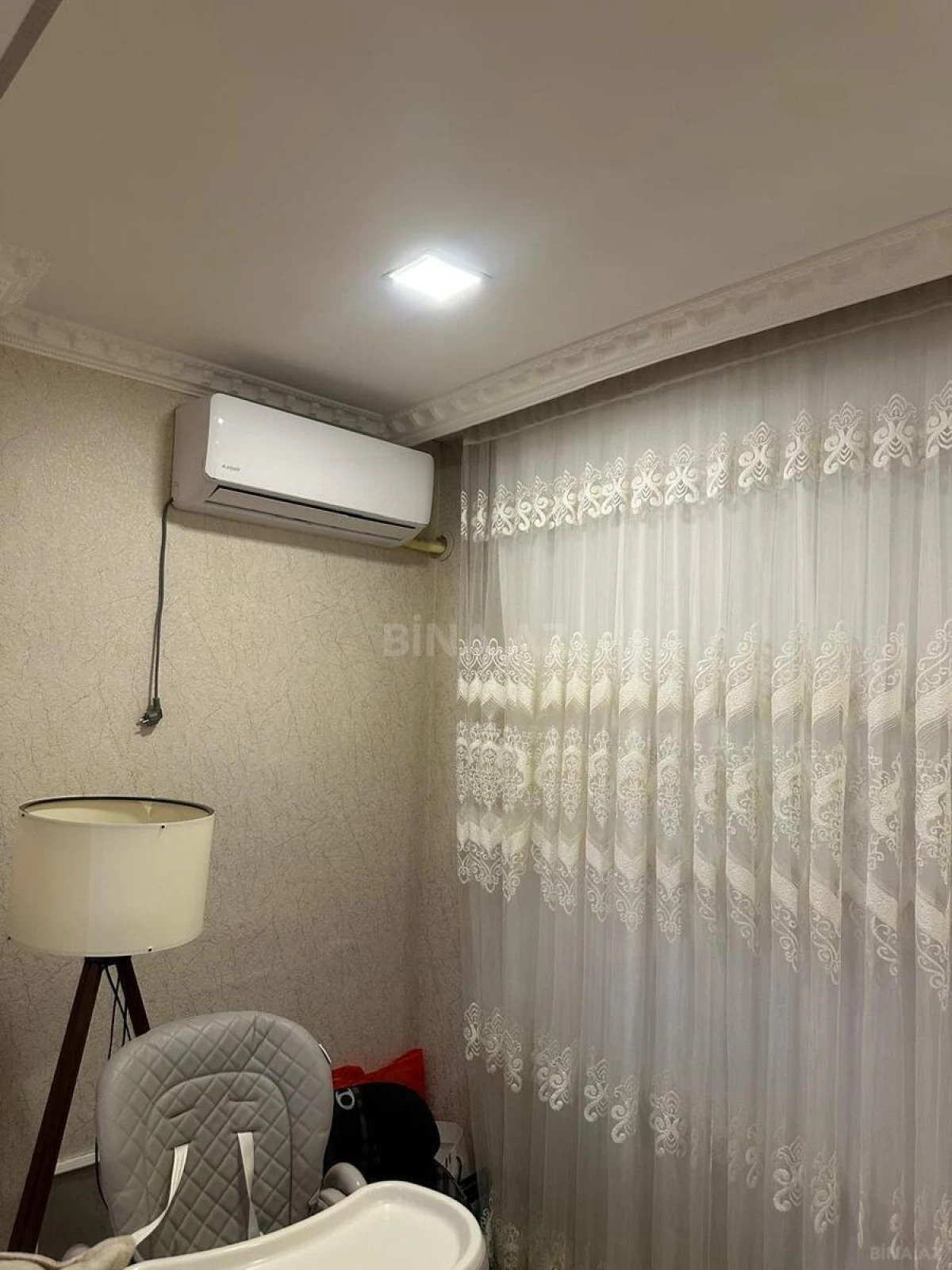 Kirayə verilir 2 otaqlı mənzil 50 m²