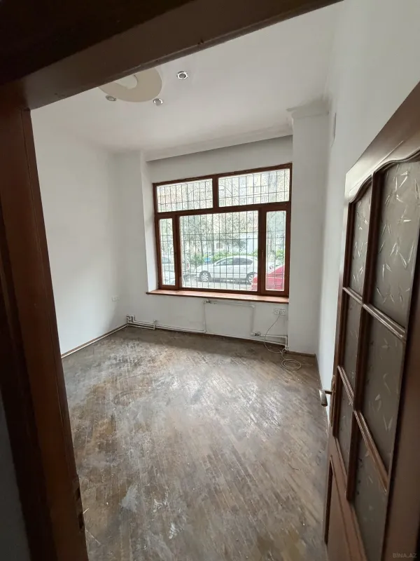 Kirayə verilir obyekt 190 m²