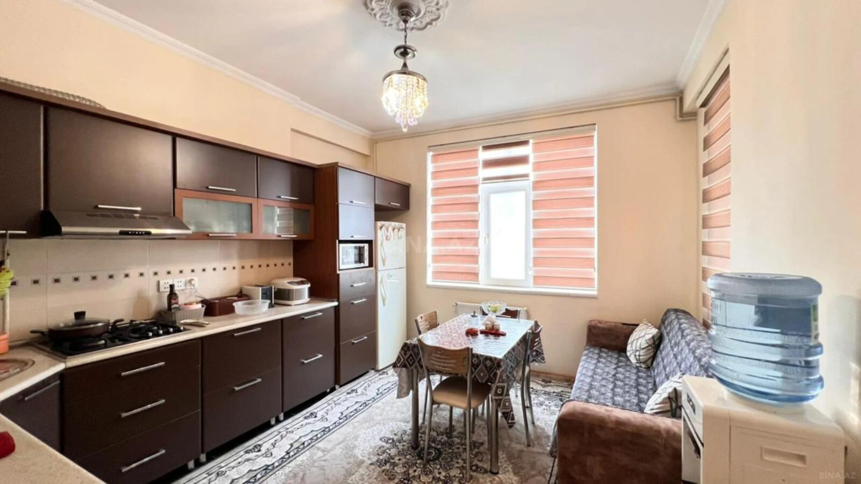 Satılır 2 otaqlı mənzil 91 m²