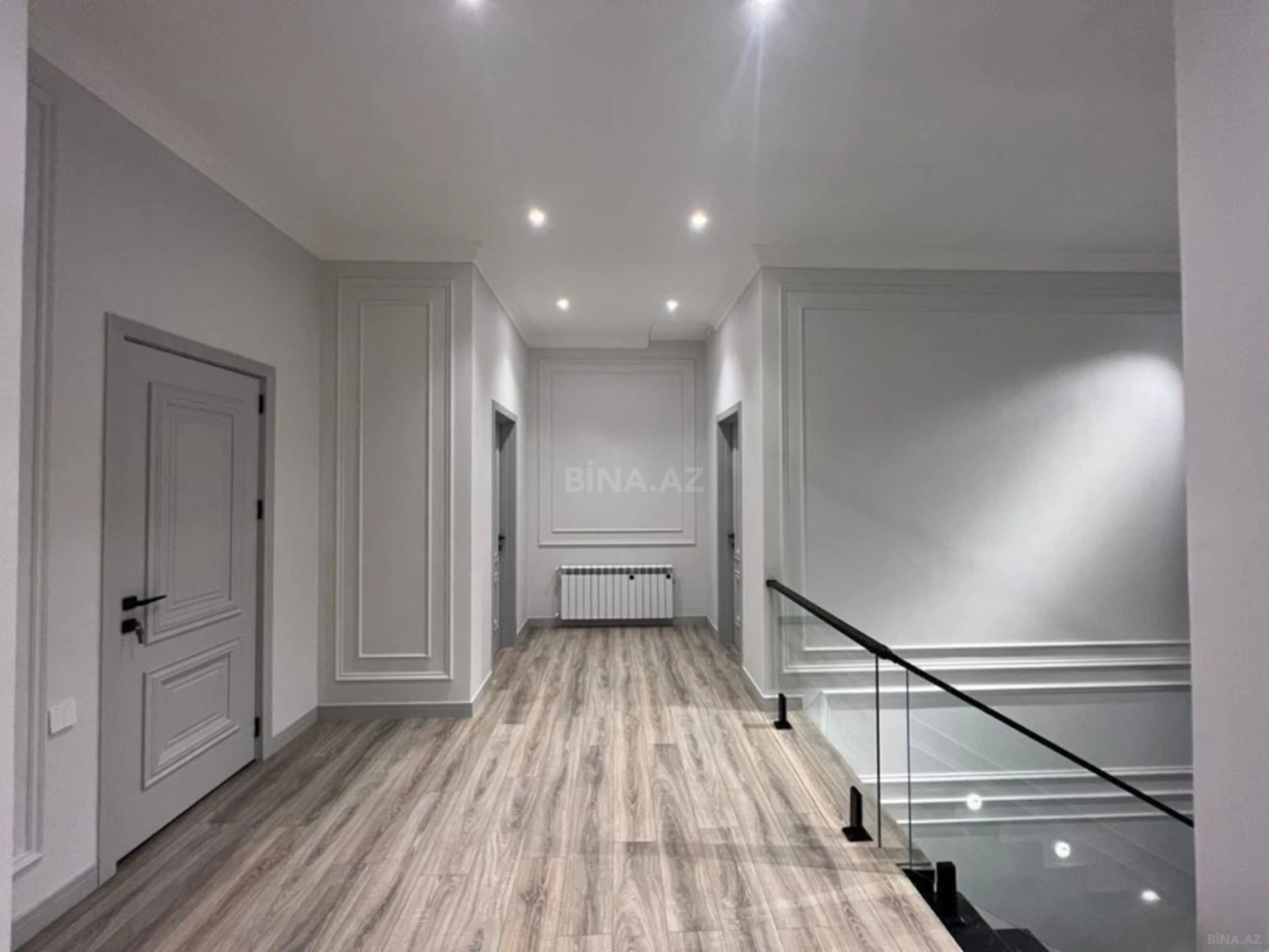 Satılır 5 otaqlı həyət evi 260 m²