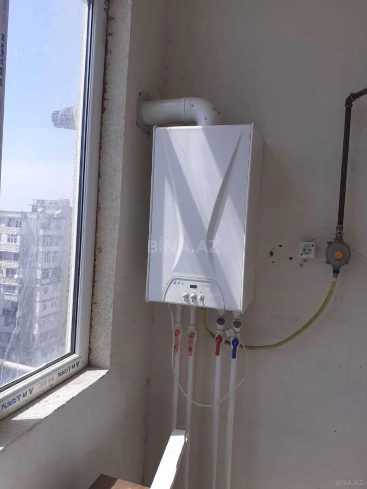 Kirayə verilir 1 otaqlı mənzil 47 m²