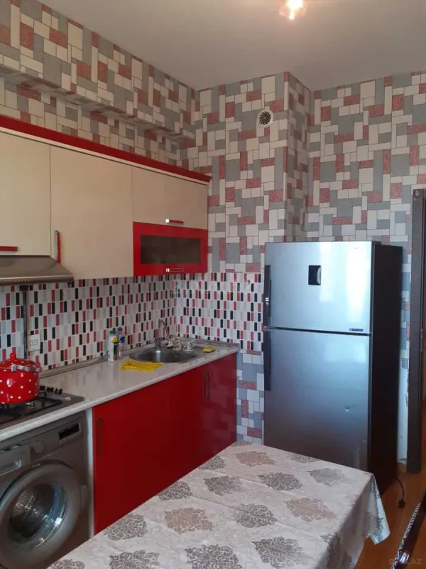 Kirayə verilir 1 otaqlı mənzil 47 m²