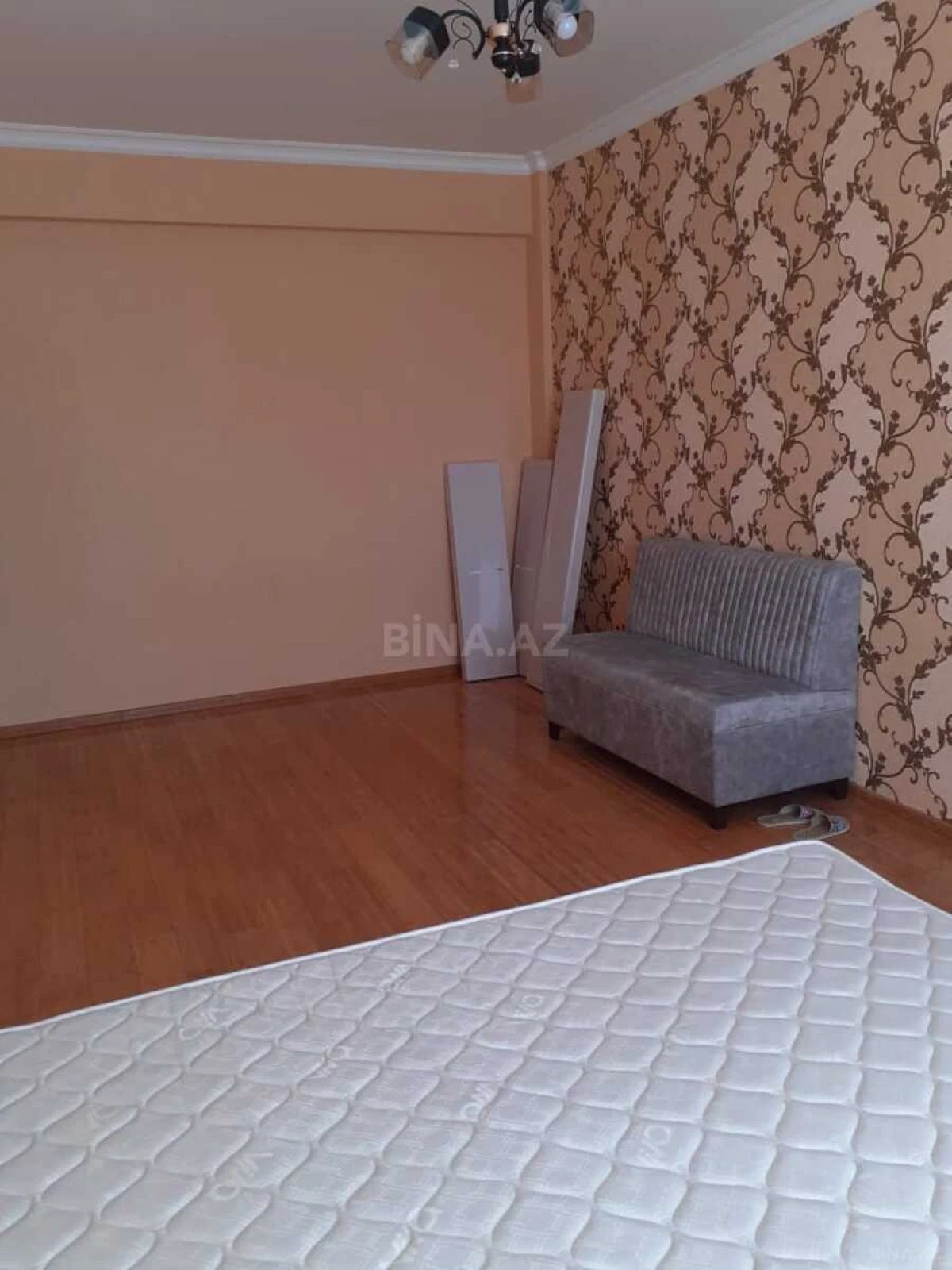 Kirayə verilir 1 otaqlı mənzil 47 m²