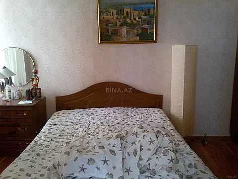 Satılır 2 otaqlı mənzil 74 m²