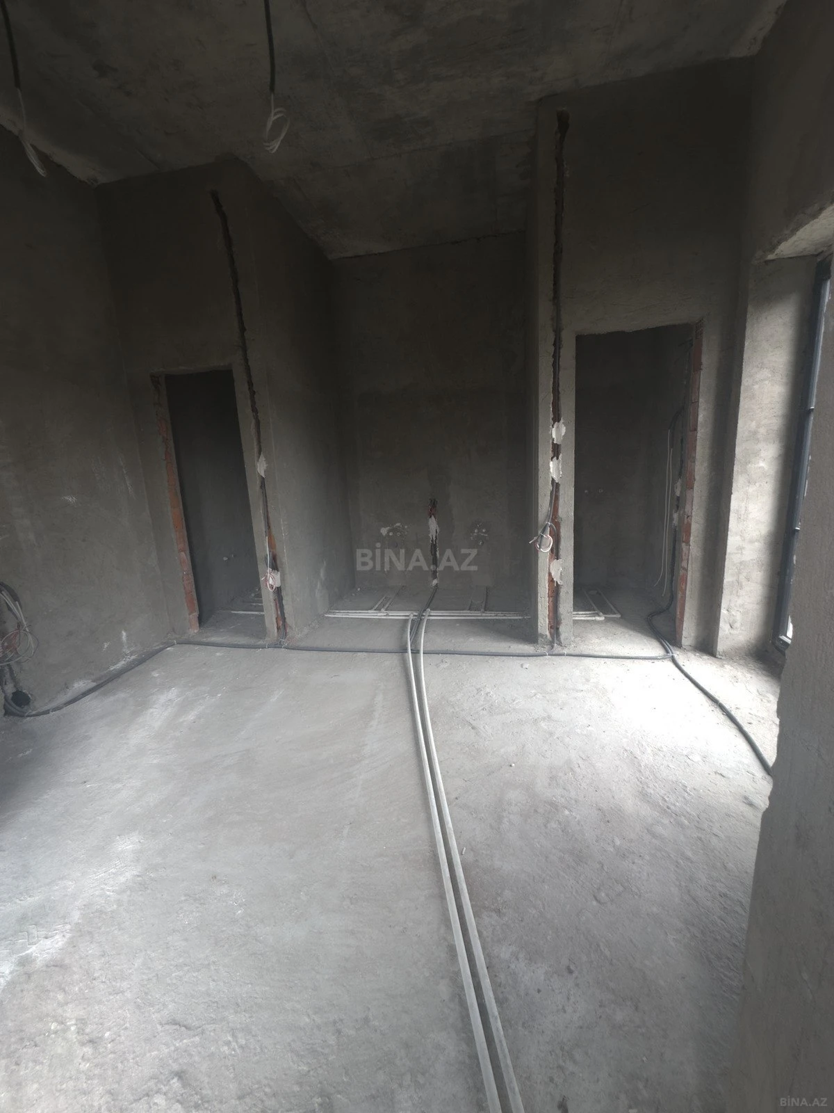 Satılır 6 otaqlı həyət evi 605 m²