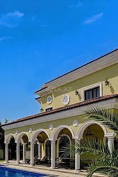 Satılır 6 otaqlı həyət evi 605 m²