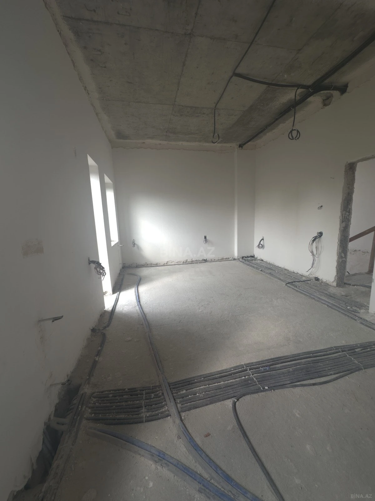 Satılır 6 otaqlı həyət evi 605 m²