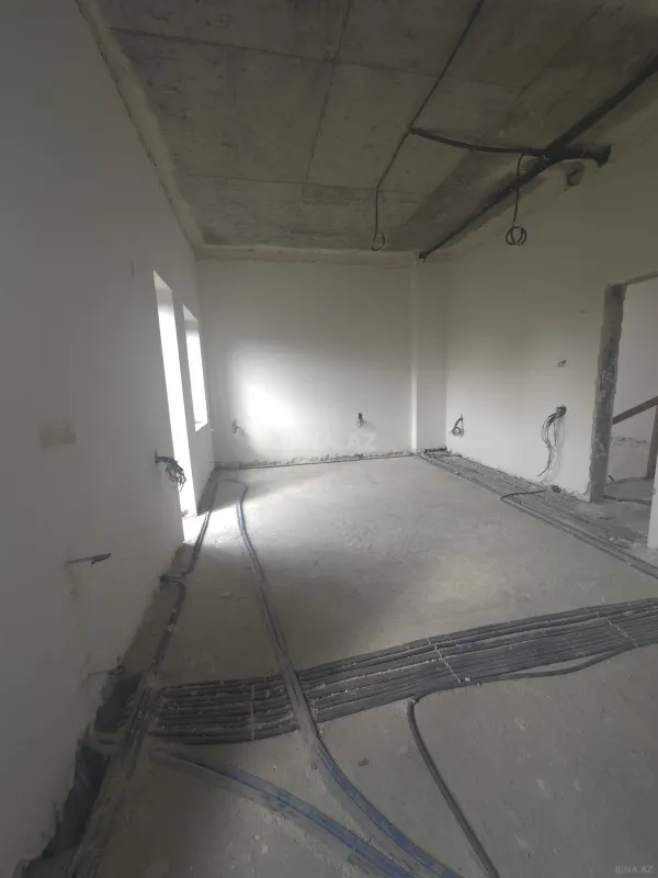 Satılır 6 otaqlı həyət evi 605 m²