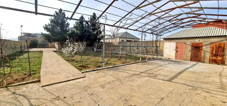 Satılır 3 otaqlı həyət evi 100 m²