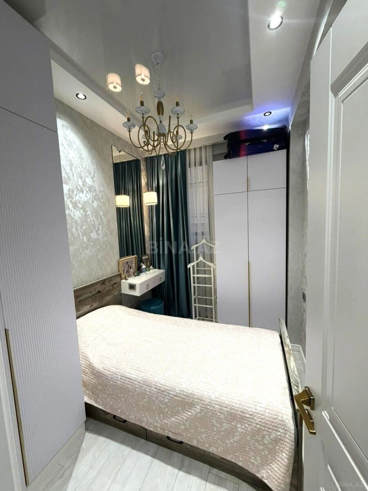 Satılır 3 otaqlı mənzil 75 m²