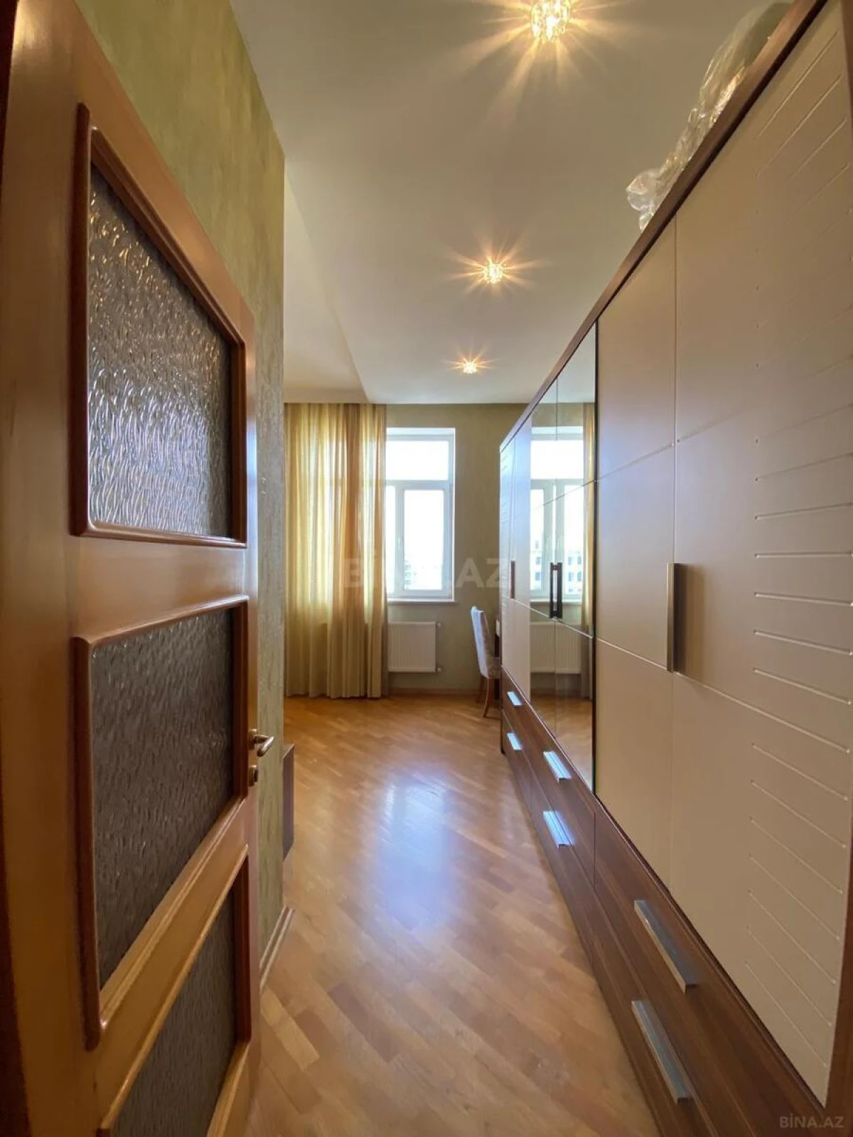 Kirayə verilir 3 otaqlı mənzil 90 m²