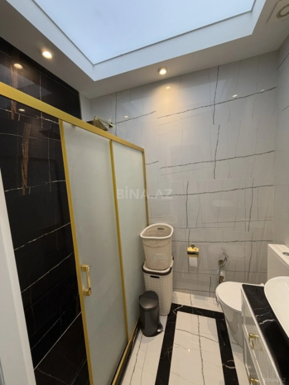 Satılır 3 otaqlı mənzil 75 m²