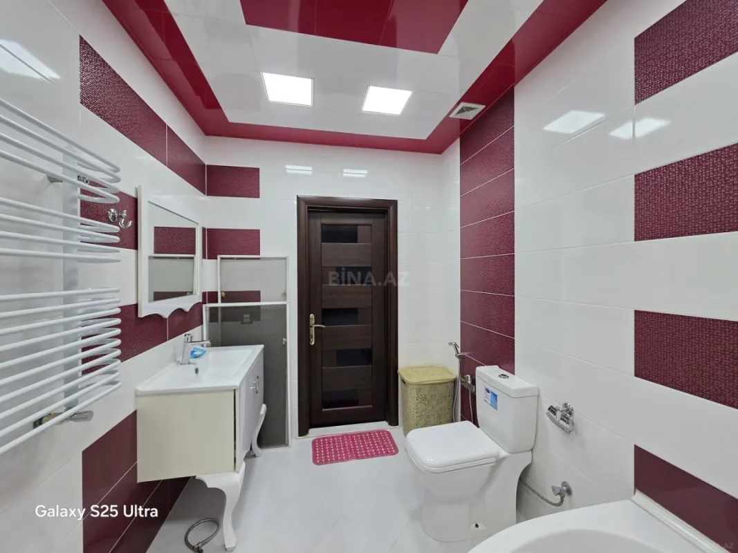 Kirayə verilir 2 otaqlı mənzil 110 m²