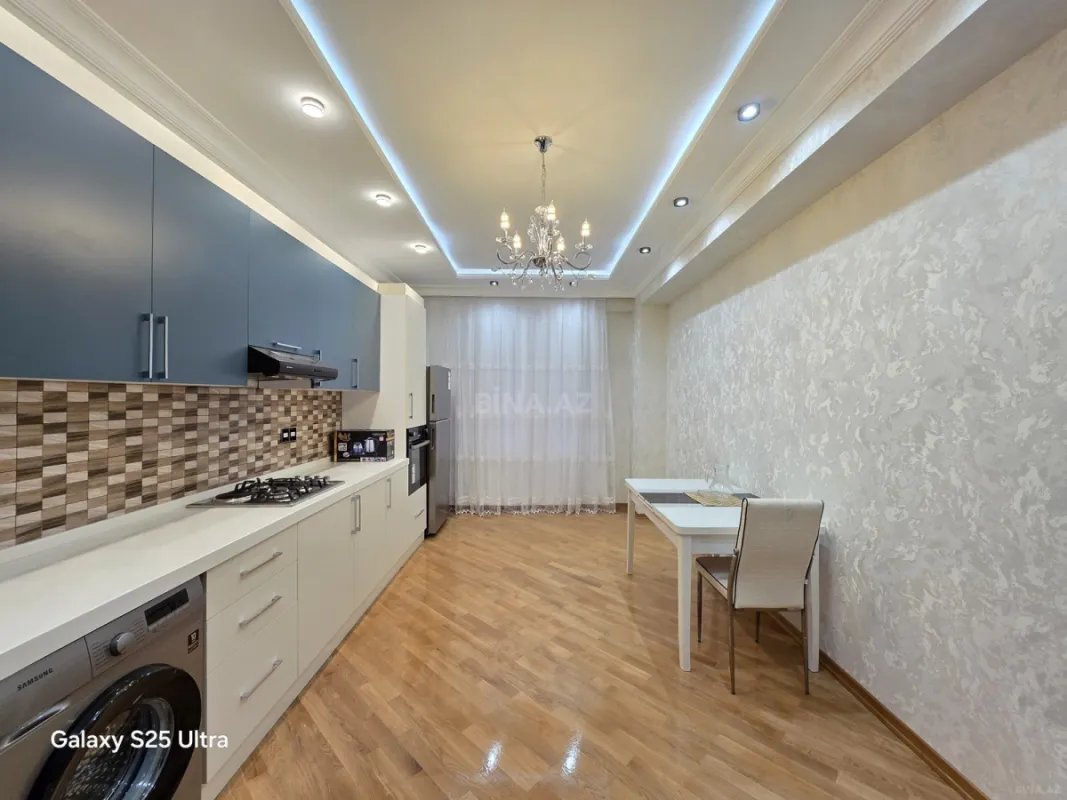 Kirayə verilir 2 otaqlı mənzil 110 m²