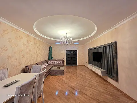 Kirayə verilir 2 otaqlı mənzil 110 m²