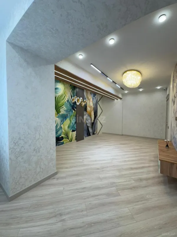 Satılır 3 otaqlı mənzil 110 m²