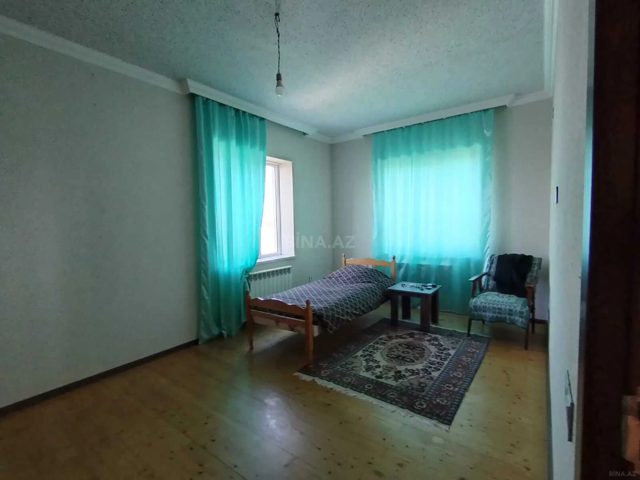 Satılır 6 otaqlı həyət evi 160 m²