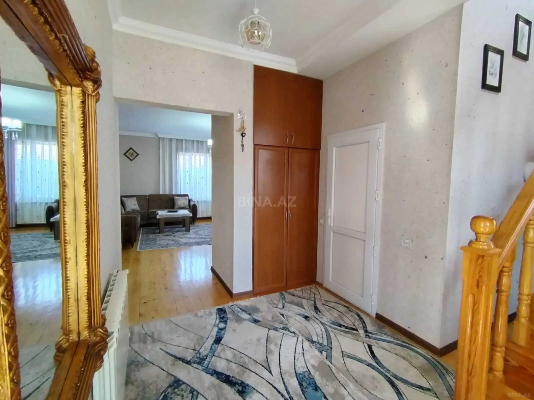 Satılır 6 otaqlı həyət evi 160 m²