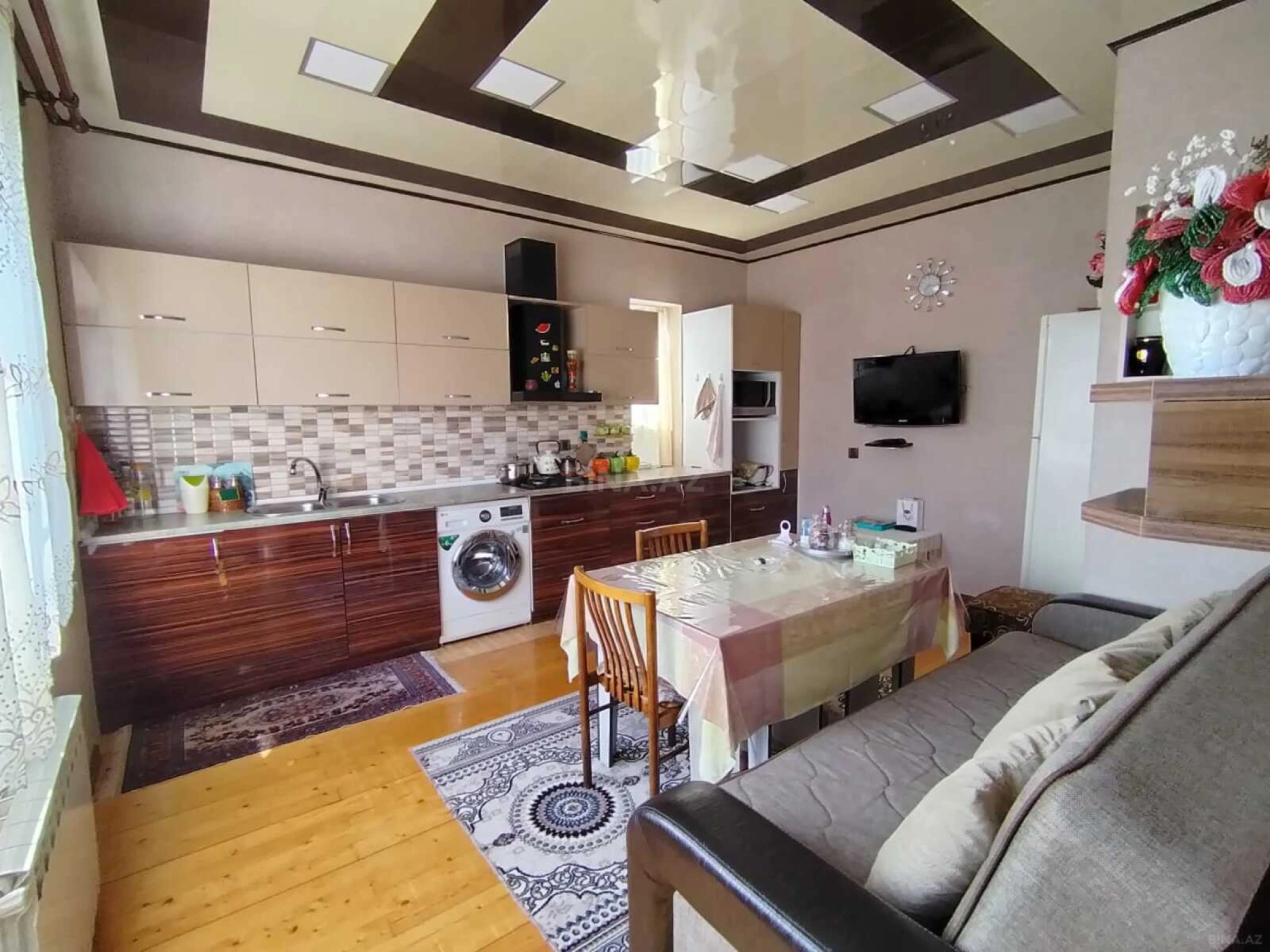 Satılır 6 otaqlı həyət evi 160 m²