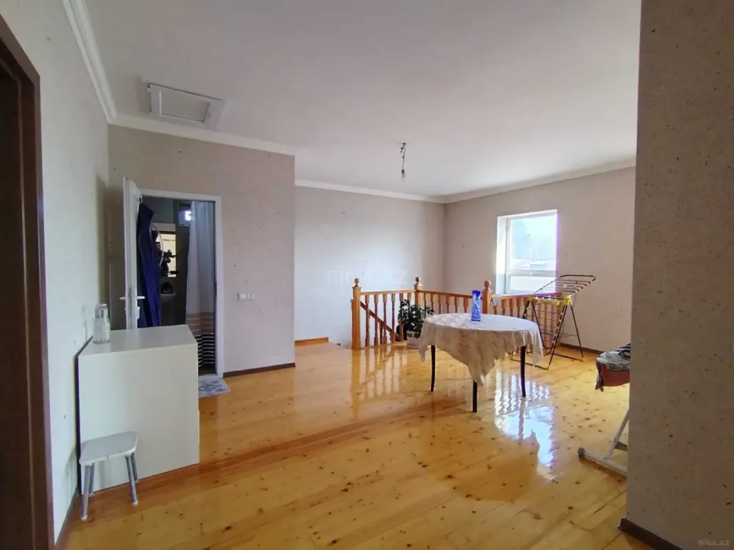 Satılır 6 otaqlı həyət evi 160 m²