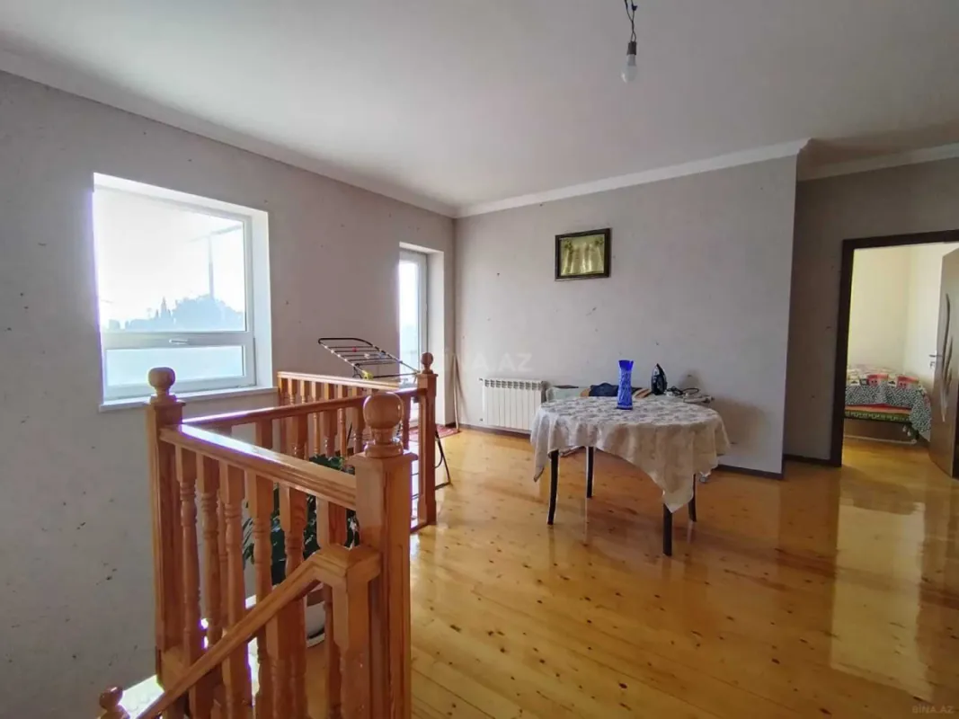 Satılır 6 otaqlı həyət evi 160 m²