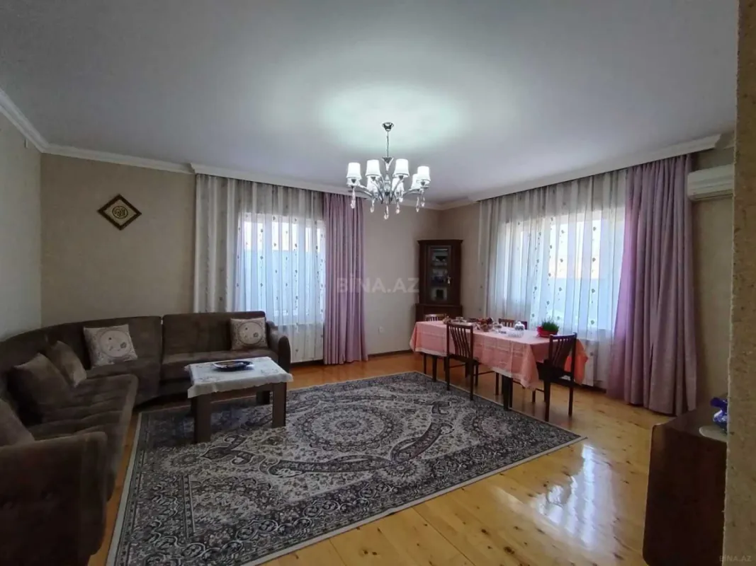 Satılır 6 otaqlı həyət evi 160 m²