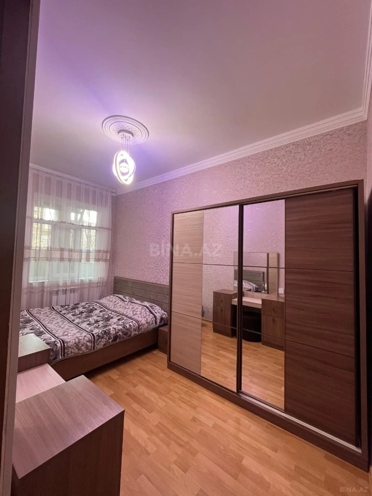 Satılır 3 otaqlı mənzil 76 m²