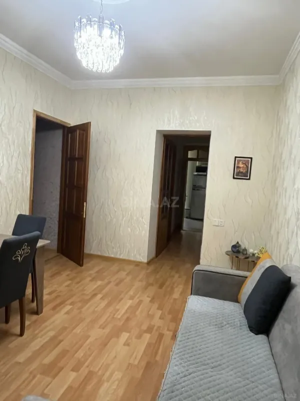Satılır 3 otaqlı mənzil 76 m²