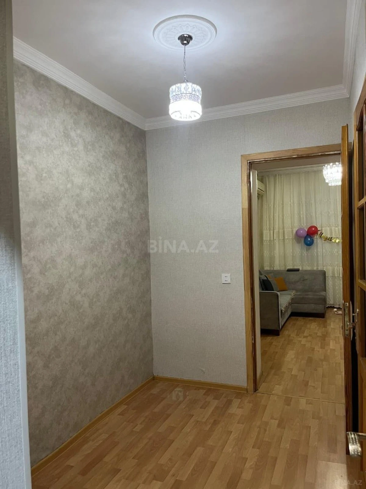 Satılır 3 otaqlı mənzil 76 m²