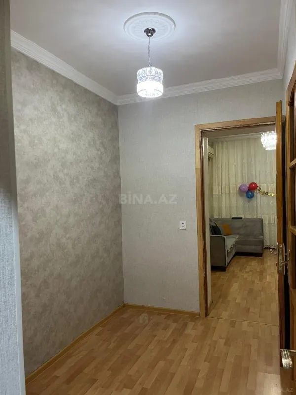 Satılır 3 otaqlı mənzil 76 m²