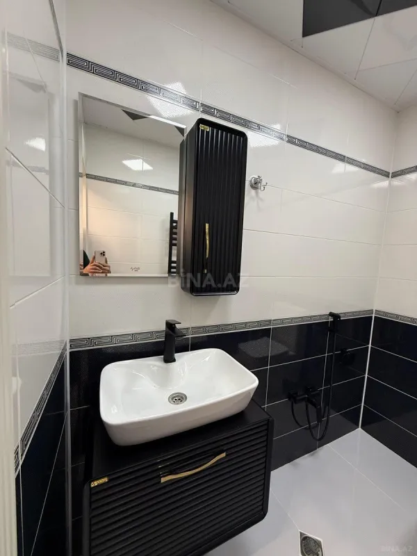 Satılır 3 otaqlı mənzil 106 m²