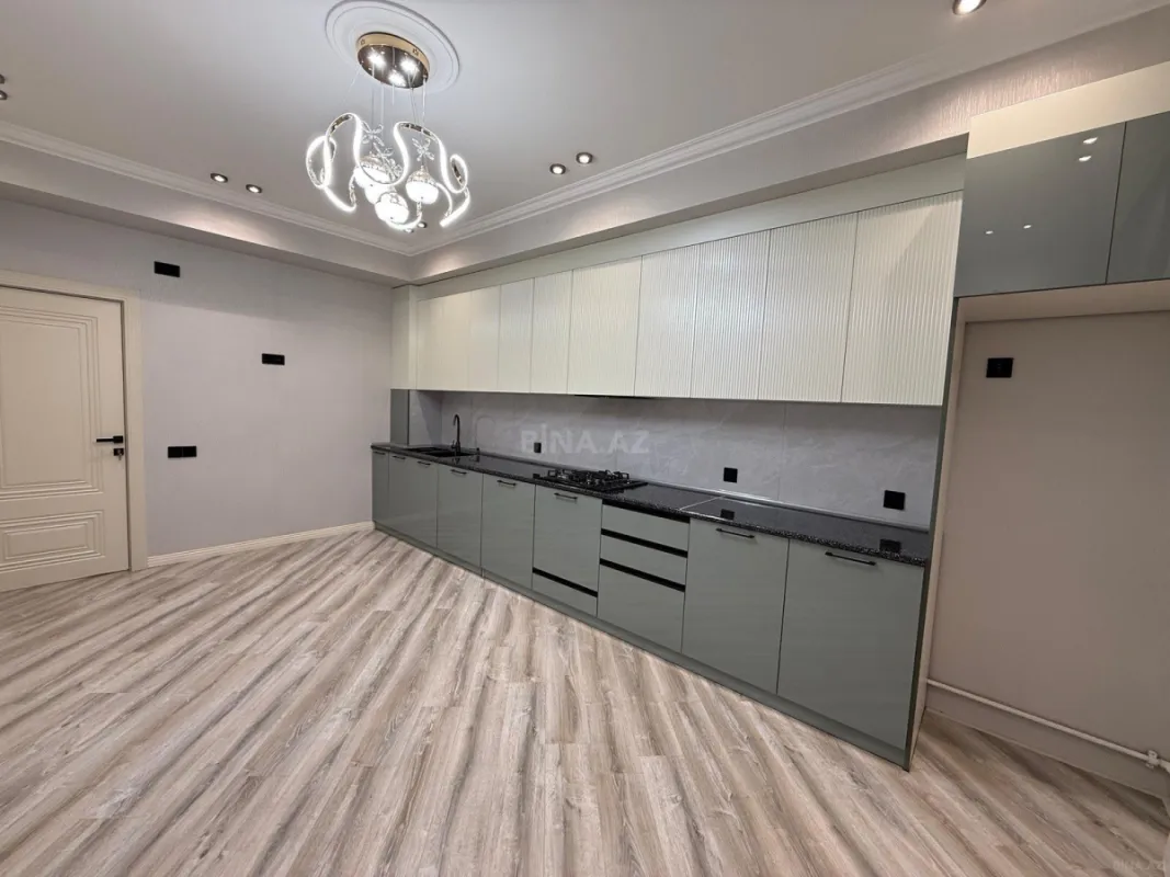 Satılır 3 otaqlı mənzil 106 m²