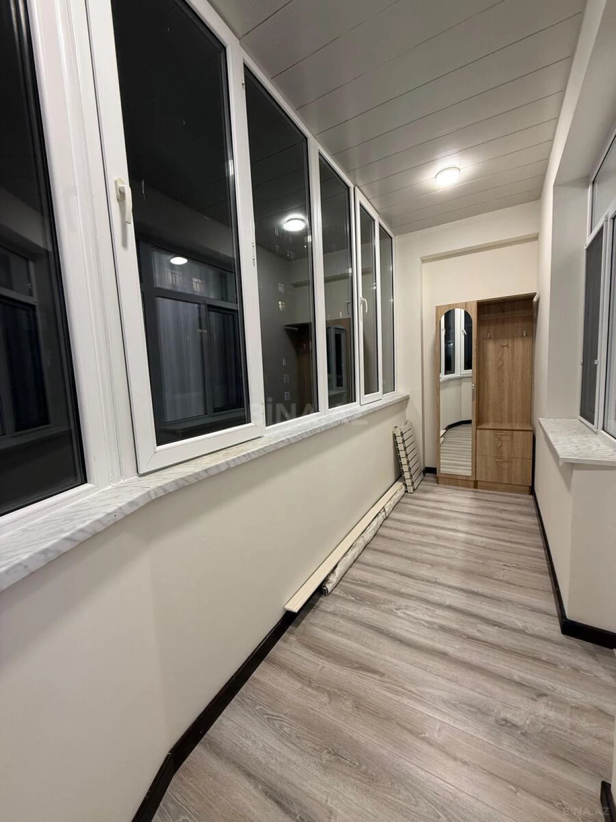 Satılır 3 otaqlı mənzil 106 m²