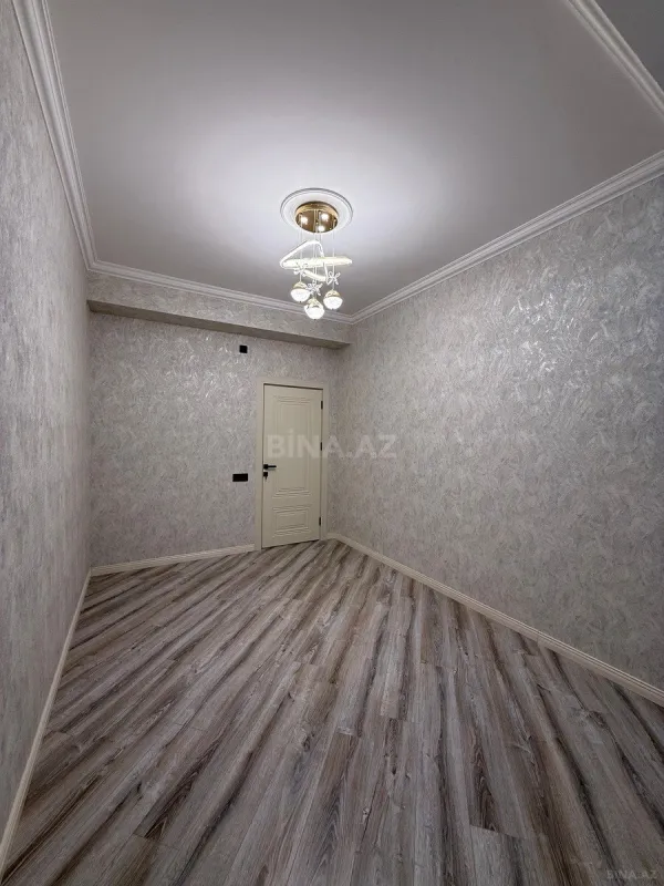 Satılır 3 otaqlı mənzil 106 m²