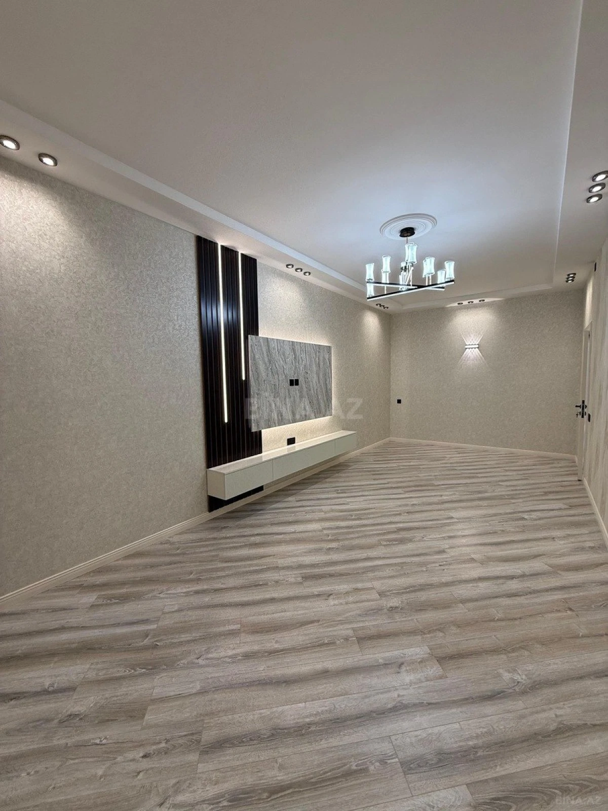 Satılır 3 otaqlı mənzil 106 m²