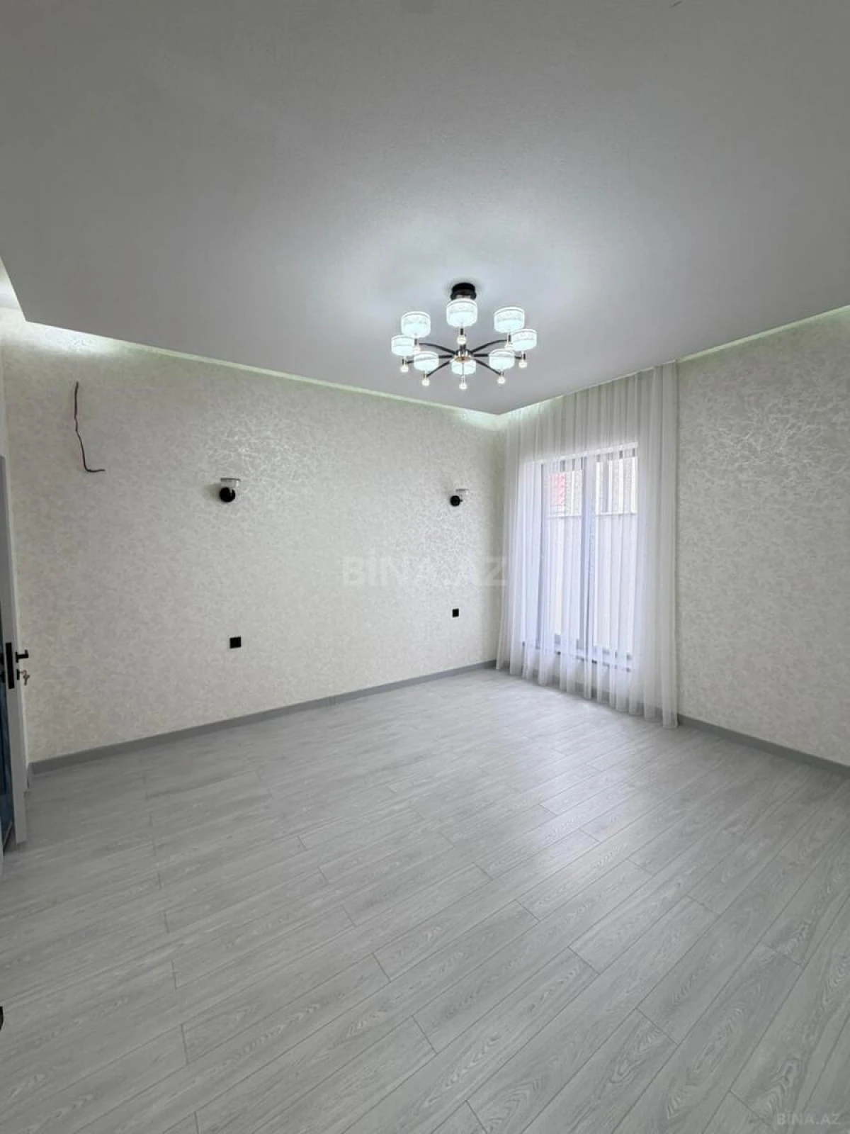 Satılır 4 otaqlı həyət evi 180 m²