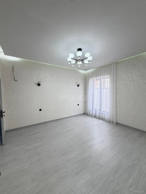 Satılır 4 otaqlı həyət evi 180 m²