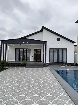Satılır 4 otaqlı həyət evi 180 m²