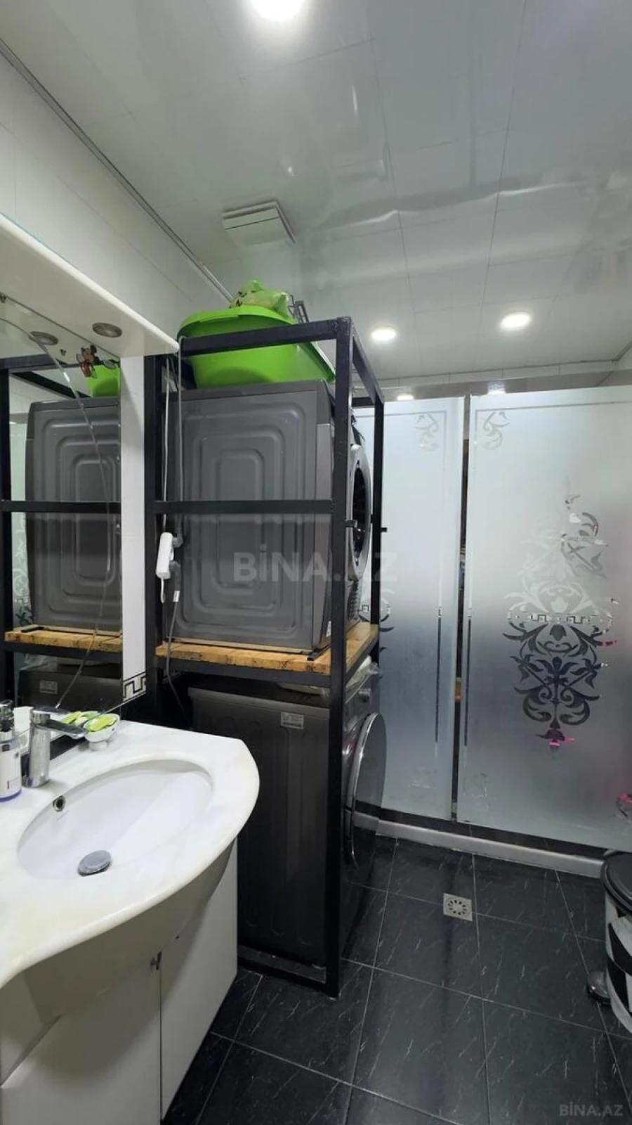 Satılır 5 otaqlı mənzil 191 m²