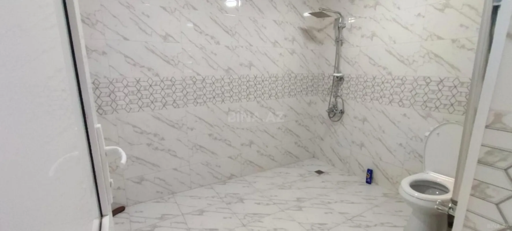 Satılır 5 otaqlı həyət evi 100 m²